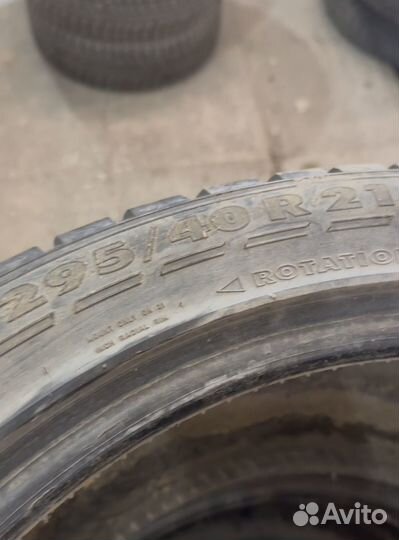 Nokian Tyres Hakkapeliitta 7 295/40 R21