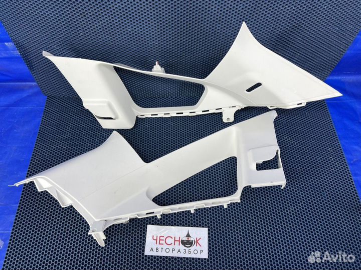 Обшивка задней стойки под окно Dodge Caliber