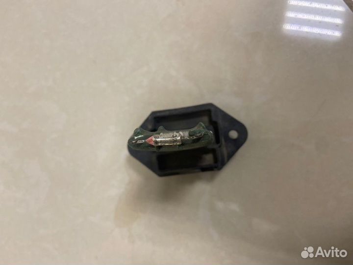 Резистор печки Geely Mk Cross хетчбек MR479QA 2012