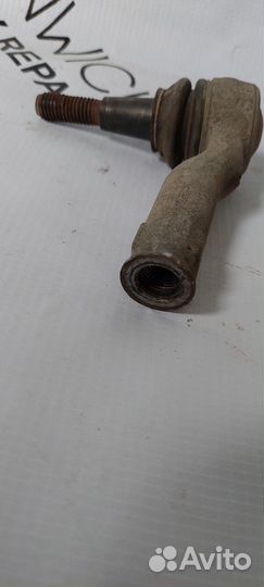 Наконечник рулевой левый Land Rover RR L405