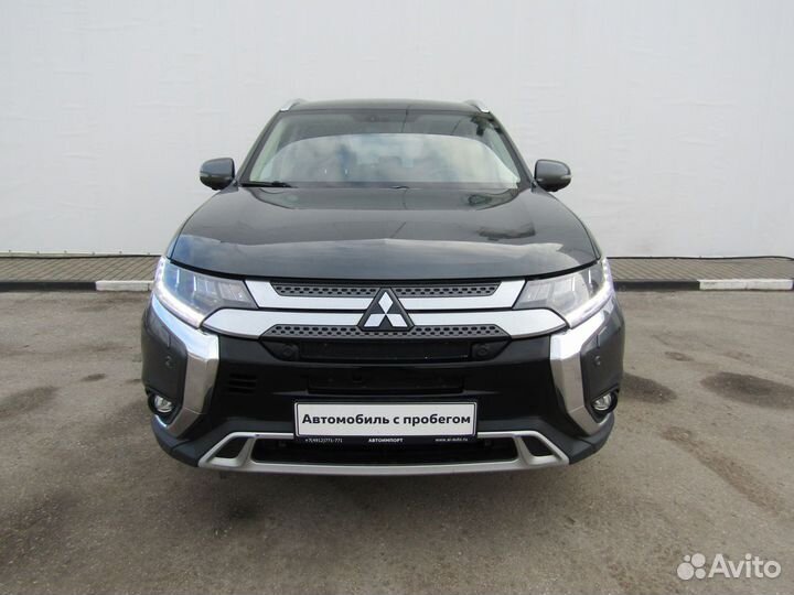 Mitsubishi Outlander 2.4 CVT, 2019, 182 175 км