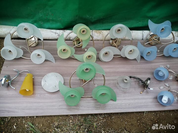 Люстры, бра