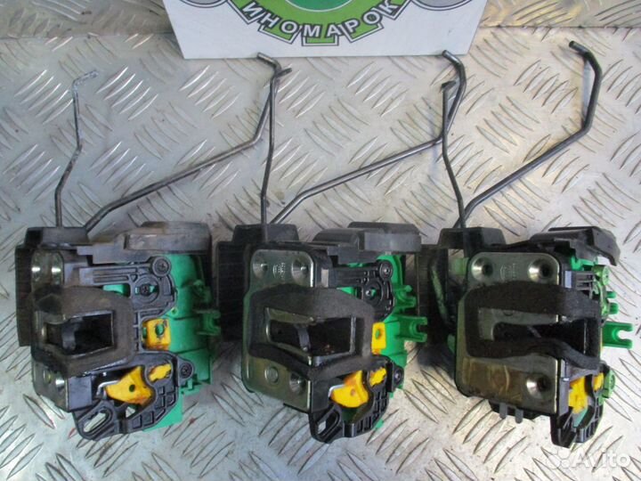 Замок передней левой двери Киа Рио 3