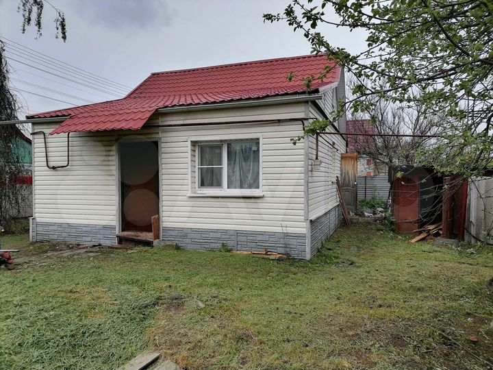 Дом 40 м² на участке 4 сот.