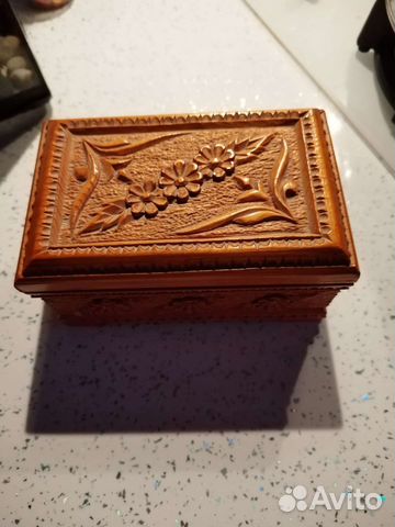 Шкатулка для украшений из дерева