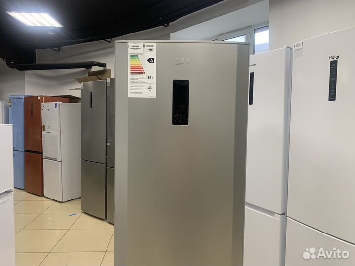 Холодильник новый