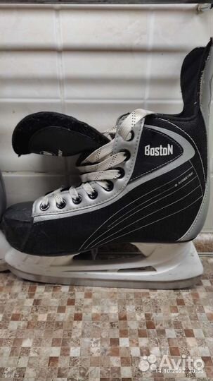 Коньки хоккейные