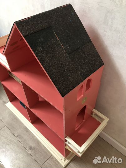 Домик кукольный