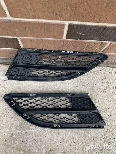Решетки в передний бампер бмв е90 рестайлинг