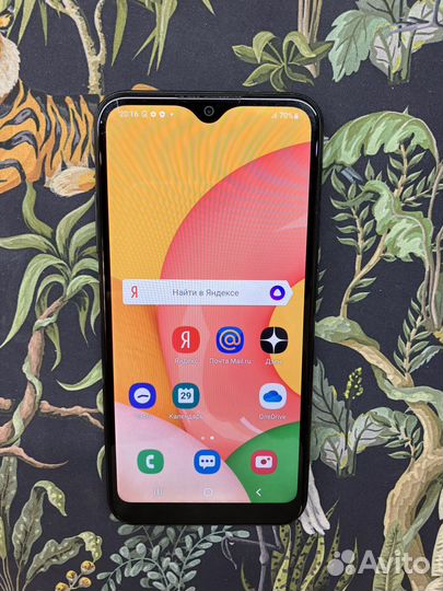 Samsung Galaxy A01, 2/16 ГБ