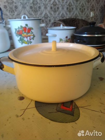 Кастрюли сковородка чайник