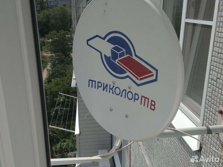Цифровой спутниковый приемник высокой четкости.В м