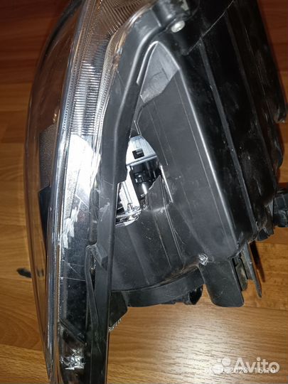 Фара правая Тойота Королла Филдер