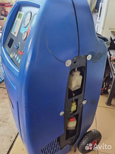 Заправочная станция Robinair ac650