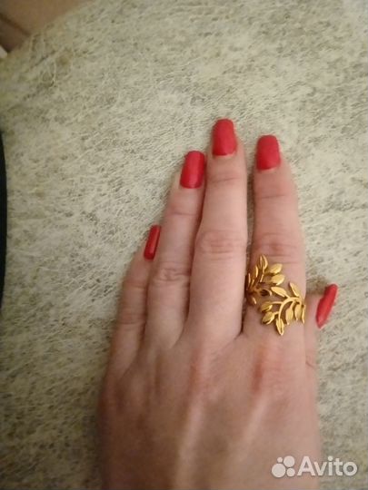 Кольцо дубайское золото