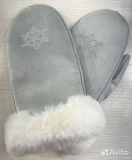 Варежки женские