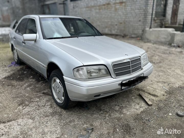 Mercedes-Benz C-Класс 180 W202 в разборе