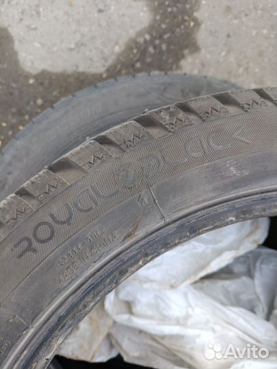 Royal Black Royal Stud 225/45 R17
