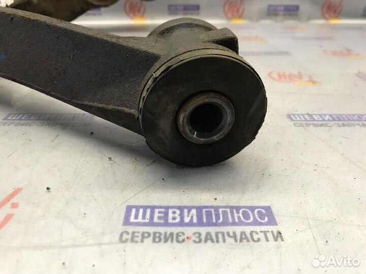 Рычаг левый, нижний, передний Cadillac Escalade