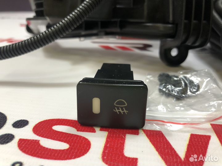 Туманки Toyota Prius 50 2015-2019 Комплект