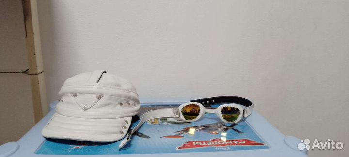 Шапка с очками