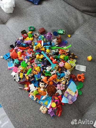 Игрушки из киндер сюрприза пакетом