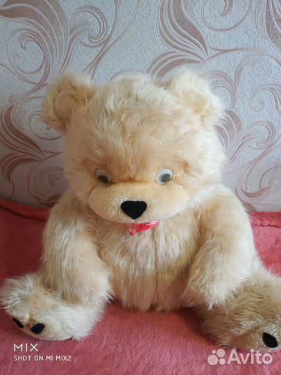 Большой медведь, мягкая игрушка