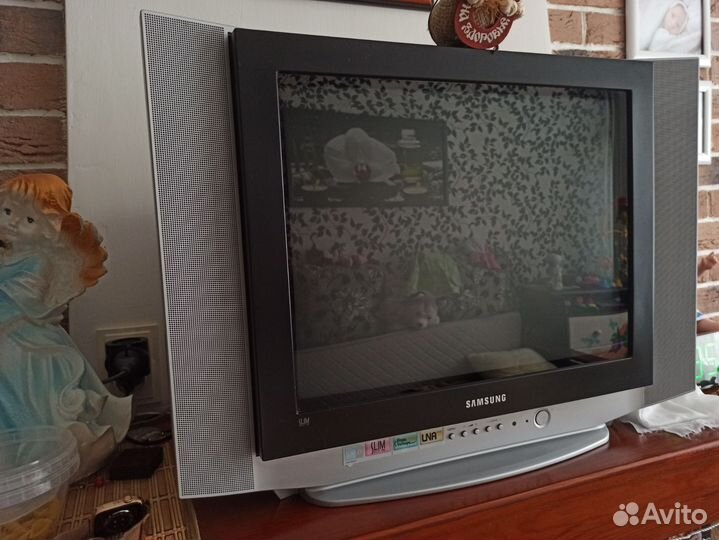 Телевизор samsung