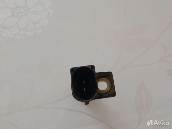 Датчик положения коленвала сан енг кайрон