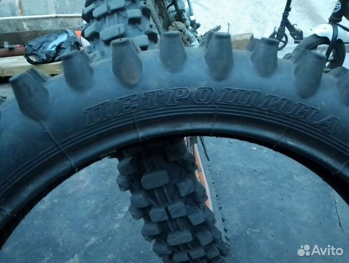 Мото шина на эндуро