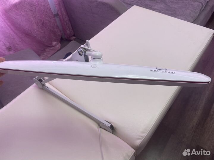 Кушетка,лампа