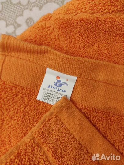 Новое махровое банное полотенце 134*70