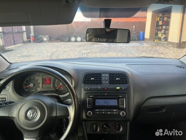 Volkswagen Polo 1.6 МТ, 2011, 181 000 км