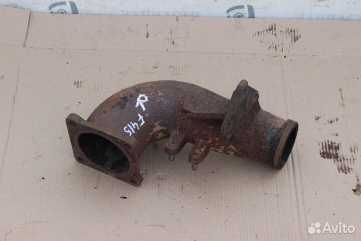 Колено глушителя правая сторона Mitsubishi Fuso