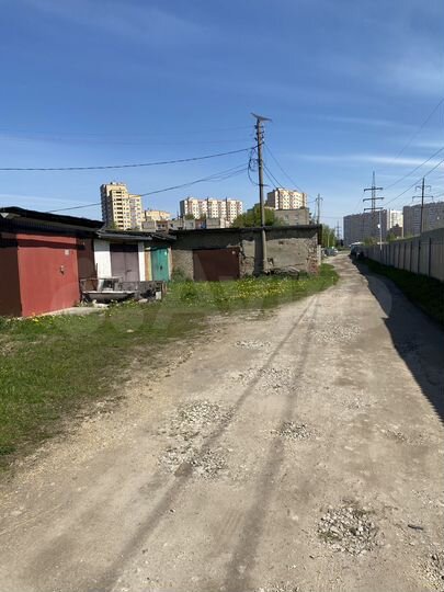 Гараж, > 30 м²