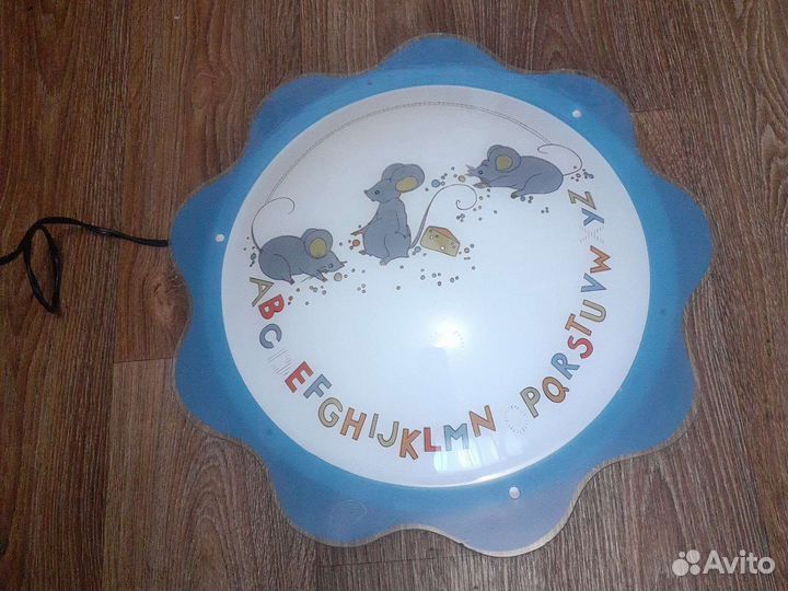 Светильник потолочный