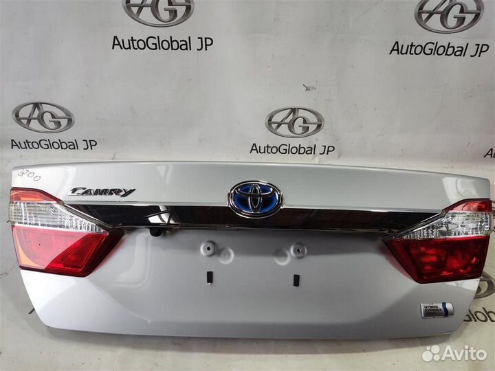 Крышка багажника Toyota Camry