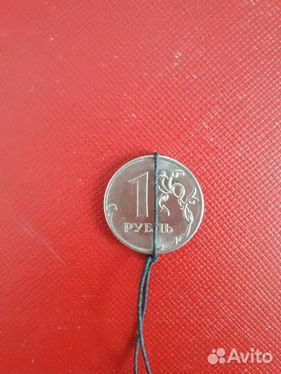 1 рубль 2019 г. - поворот 75 градусов