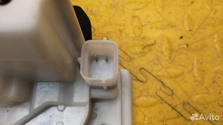 Замок двери задней левой Doblo Nuovo