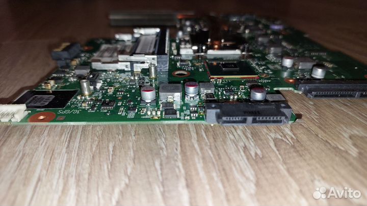 Материнская плата toshiba l655. На запчасти