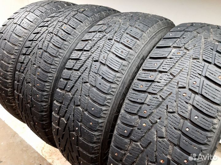 Roadstone Winguard Spike 215/65 R16