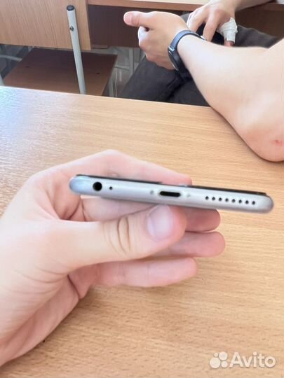 iPhone 6S Plus, 64 ГБ