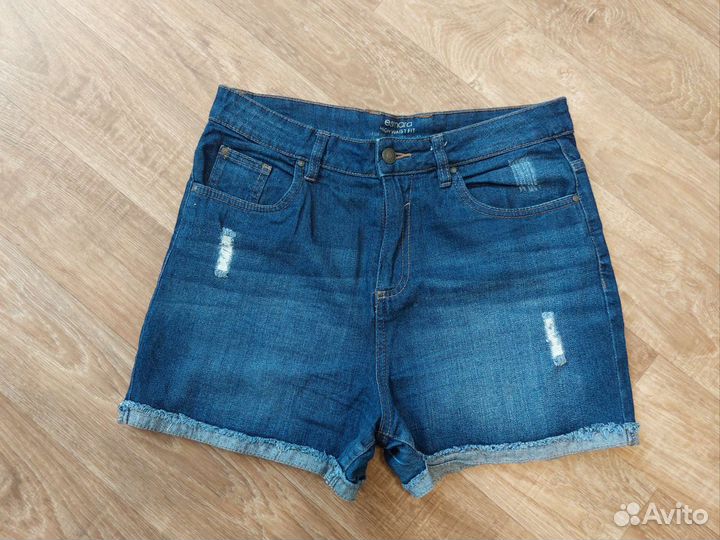 Женские джинсовые шорты
