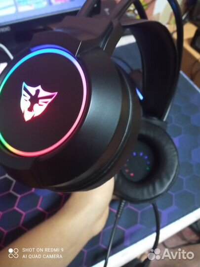 Наушники novix