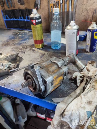 Насос от манипулятора unic