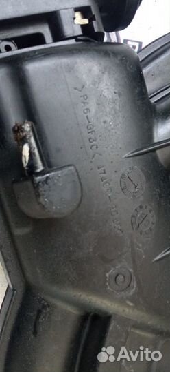 Коллектор впускной Toyota Harrier MCU30 1MZ-FE