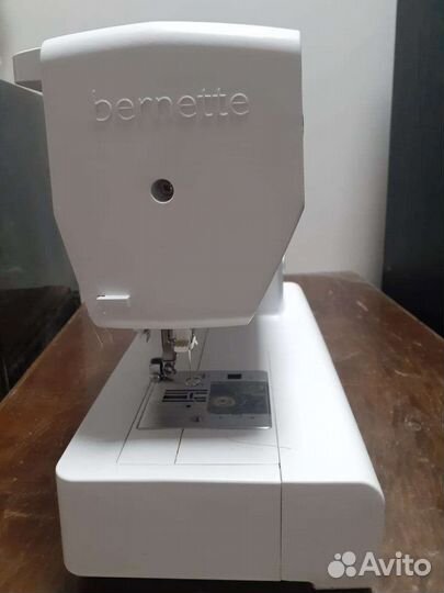 Швейная машина bernette Chicago 7