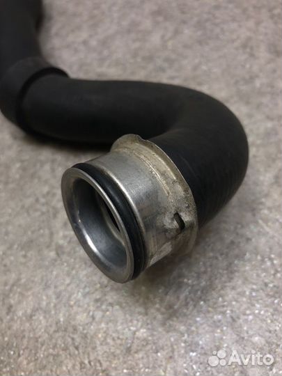 Патрубок радиатора верхний Mercedes-Benz C-Class