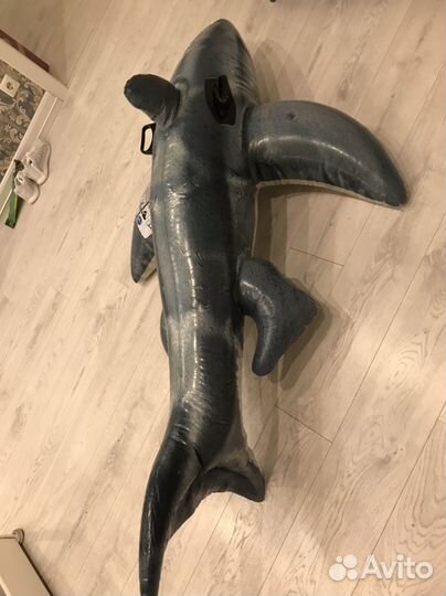 Надувной круг акула