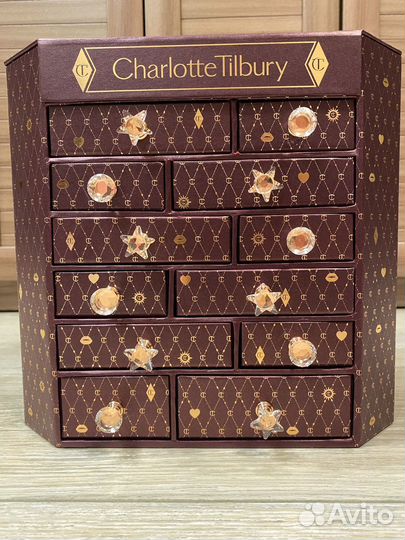 Набор косметики Charlotte Tilbury